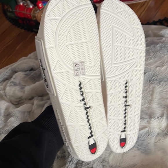 Champion Rainbow Logo Slide Sandals - Picture 4 of 9